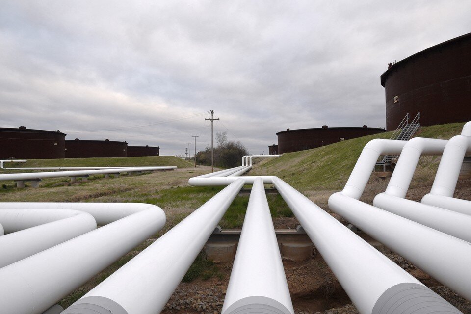     Оператор трубопровода JANAF предупредил о приостановке прокачки нефти в Сербию с мая  REUTERS