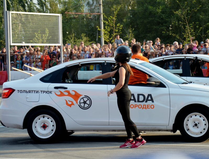 В списке «аварийных» автоледи фигурируют: Вероники (46,82%), Полины (42,61%), Александры (37,55%) и Елизаветы (37,22%).