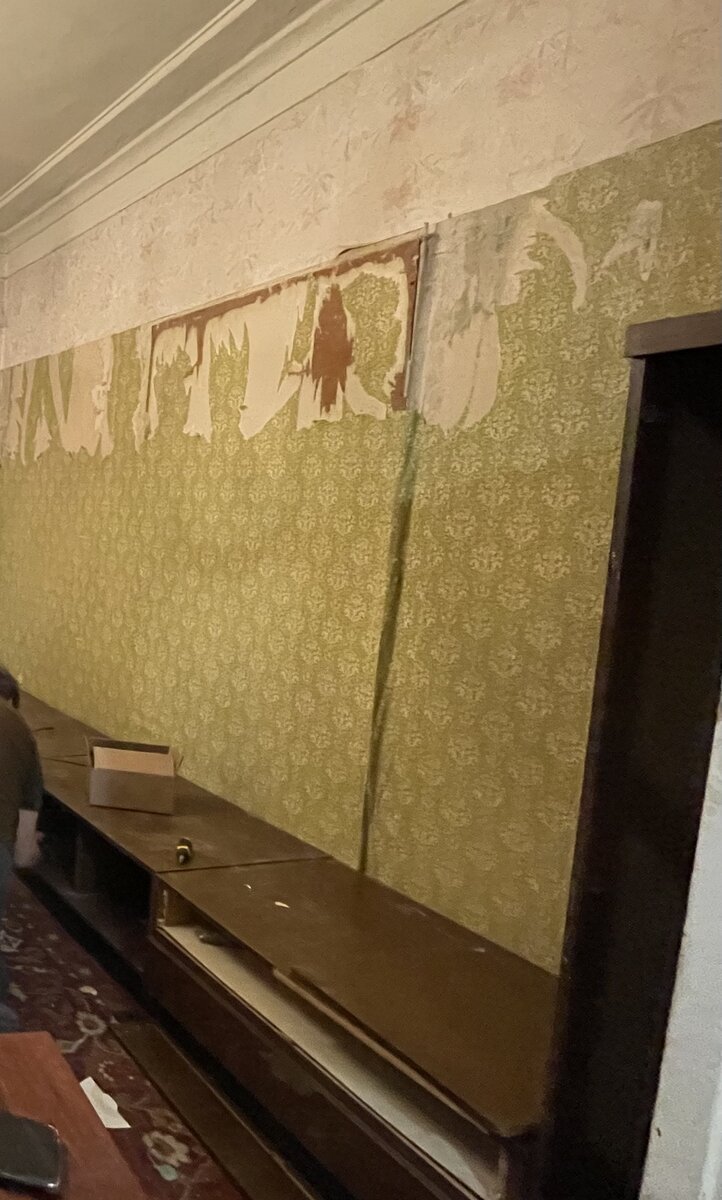 Секретная дверь 