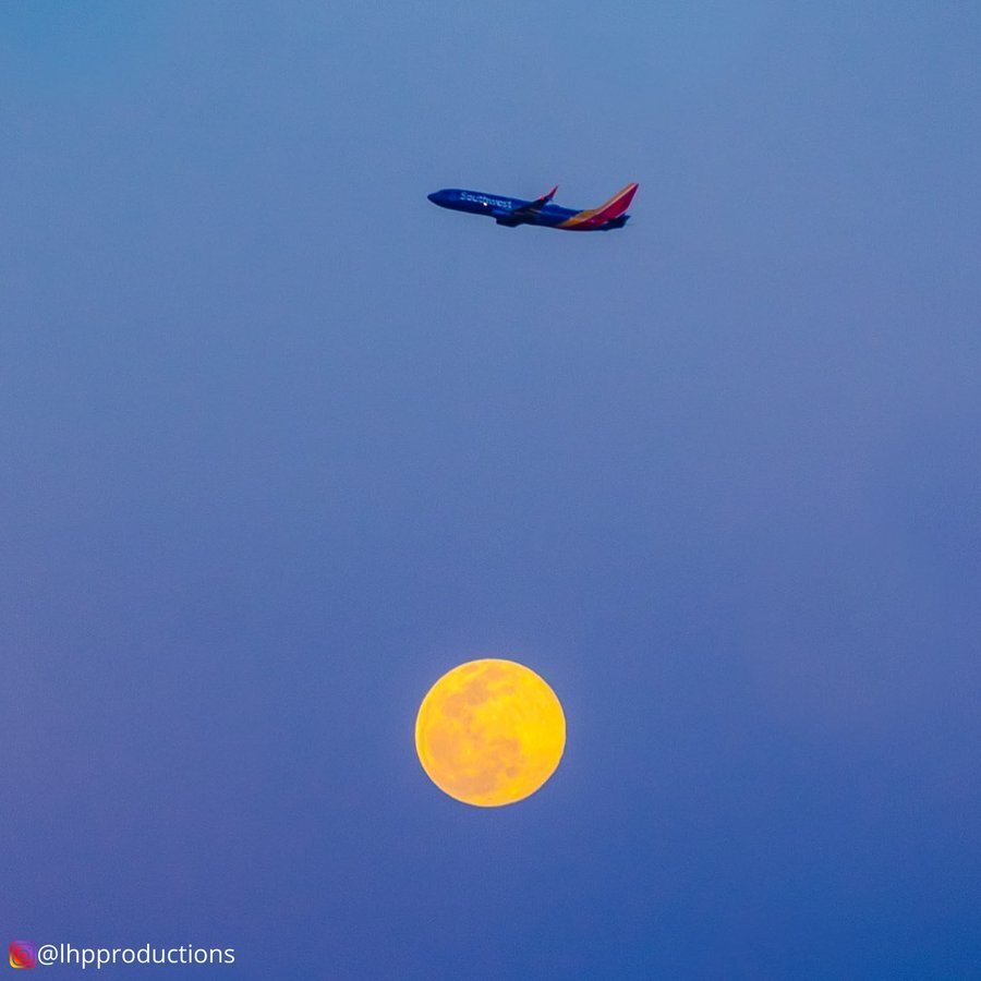 Твиттер международного аэропорта Орландо