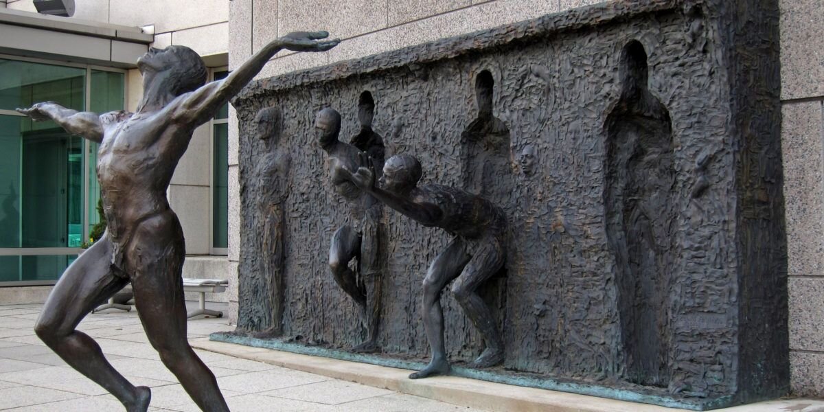 "Свобода" скульптора Зеноса Фрудакиса