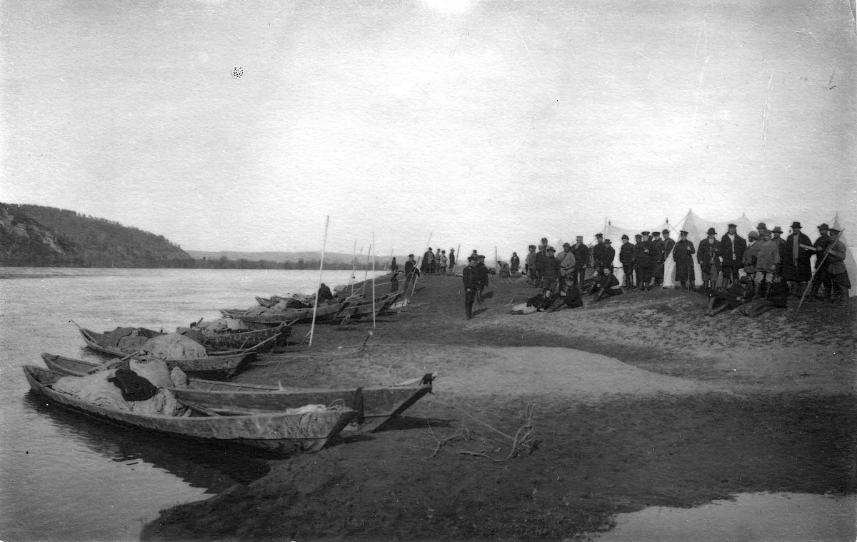 Как люди на лодках поднимались вверх по бурному течению; уникальная серия  фотографий | sevprostor | Дзен