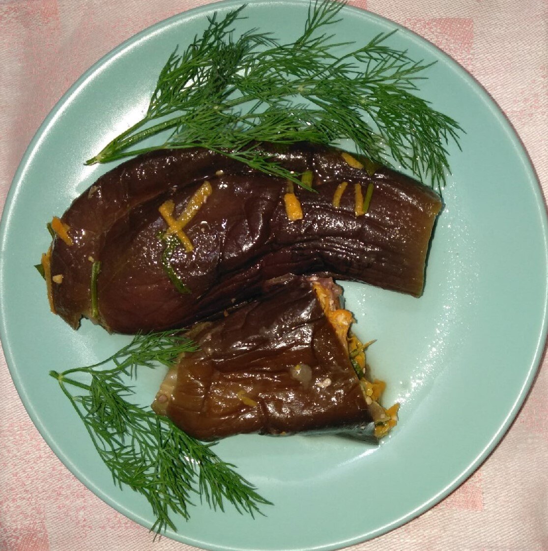Салат из баклажанов с грецкими орехами