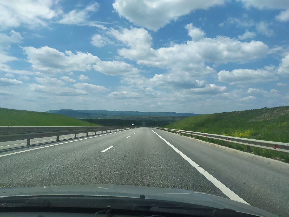 Прекрасный вид из окна машины) 
