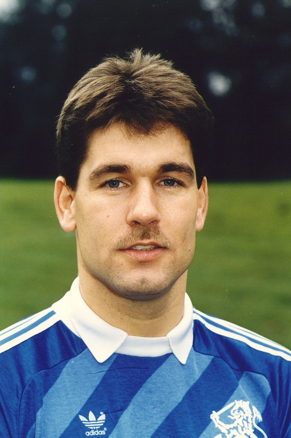 Йоп Хиле - запасной вратарь сборной Голландии на Евро-1988