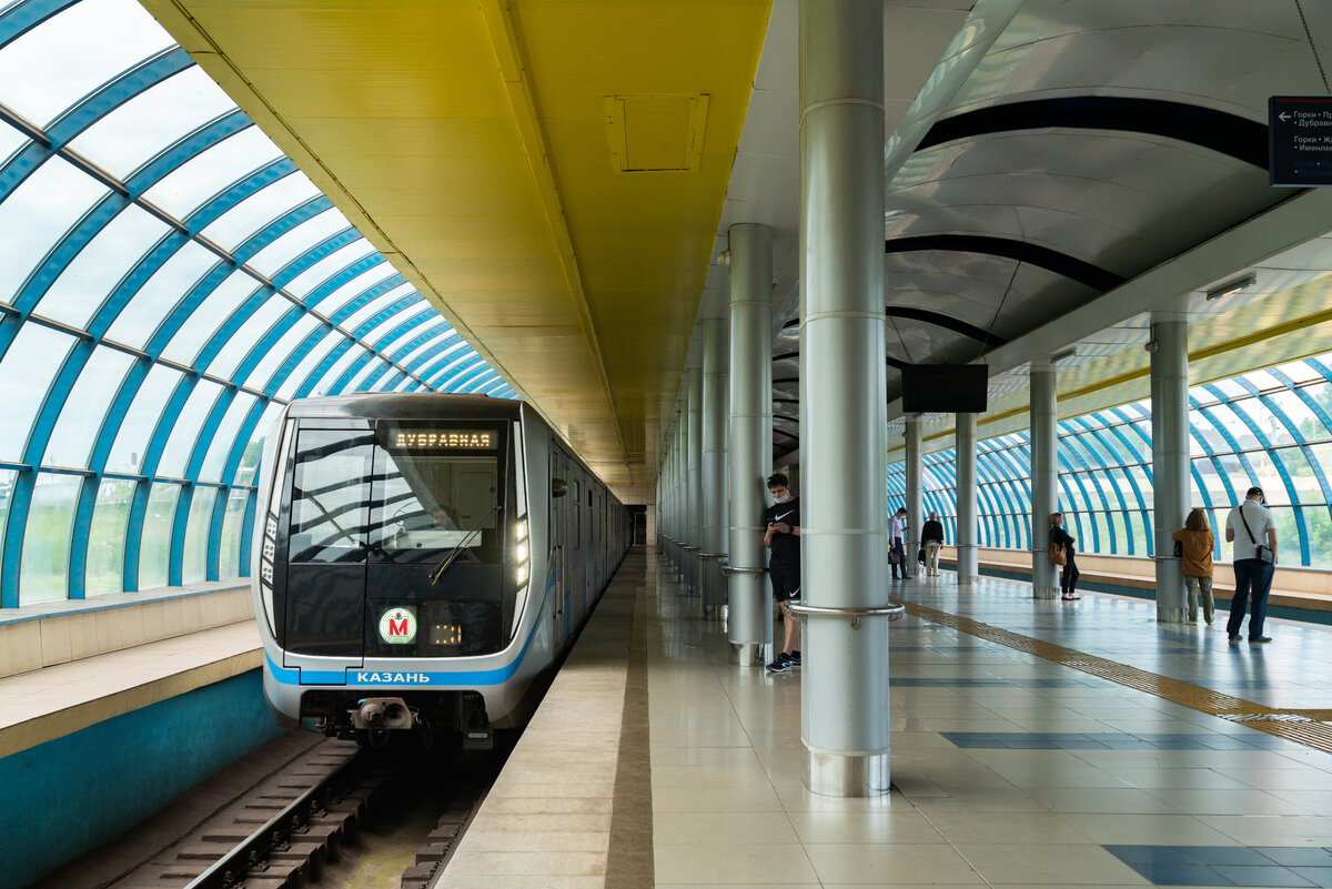 Андрей Романчиков: «Спрос на комплексный подход будет однозначно расти, потому что он эффективнее для заказчика». На фото – поезд метро ТМХ в Казани. Источник: ТМХ