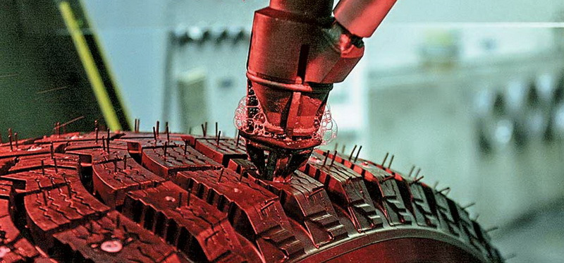 Процесс автоматической ошиповки шин на заводе Michelin
