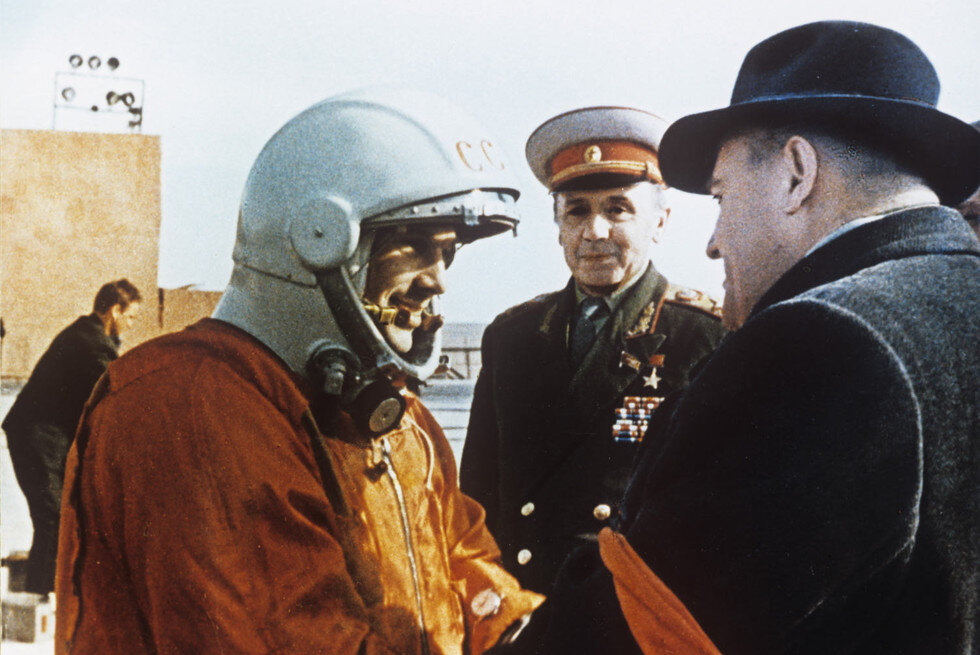 Юрий Гагарин и Сергей Королёв перед стартом