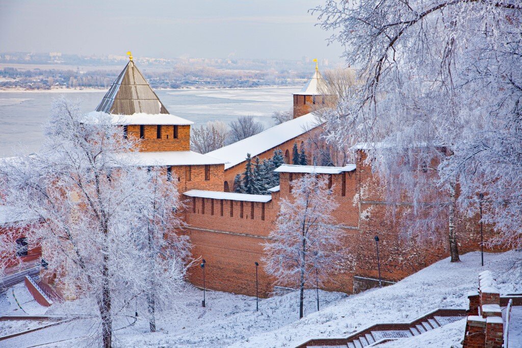 Река волга в нижегородской области. Нижегородский кремль 1221. Никольская башня нижний новгород. Площадь чкаловская лестница нижний новгород. Нижегородский кремль 2023.