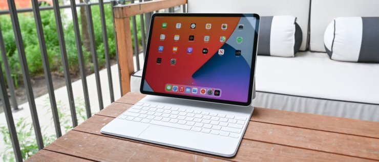    iPad Pro 12,9 просто создан для использования несколькими членами семьи.