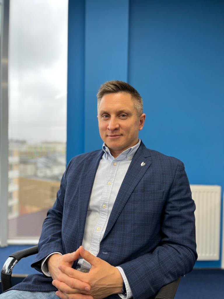 Евгений Капустин - заместитель директора по продажам индустриального департамента компании Union Brokers.