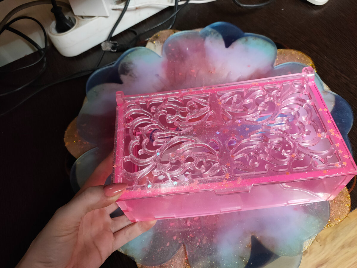 Шкатулка из эпоксидной смолы 