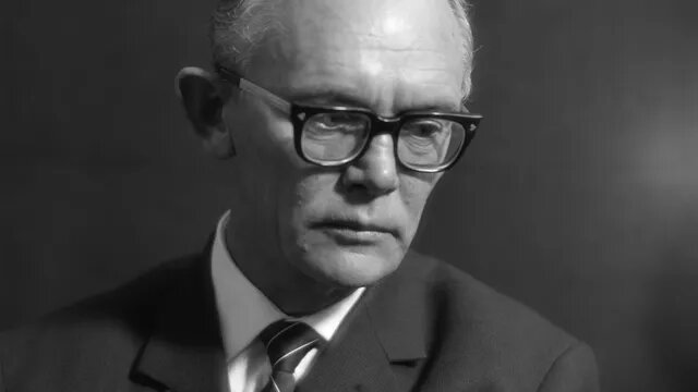    Сегодня исполняется 100 лет со дня рождения великого кинорежиссера Леонида Гайдая Белов Михаил Александрович