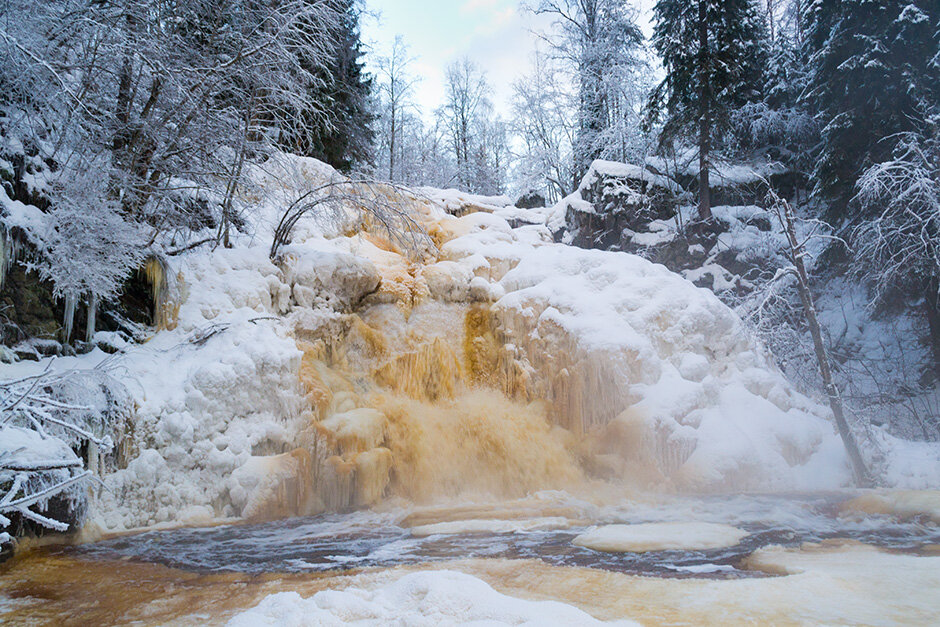 Водопад белые мосты