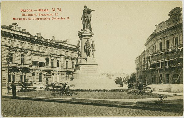 
 Вскоре после взятия Измаила покинул этот мир покоритель Тавриды  светлейший князь Григорий Потемкин. Большинство из тех, кто были ему  помощниками в этом славном деле, вошли в полный фавор. В том числе и  Дерибас. Он стал одним из той троицы русских государственных деятелей,  кому довелось подписывать с турками в Яссах мирный договор, согласно  которому России отходили причерноморские земли и «Его сиятельство Крым».