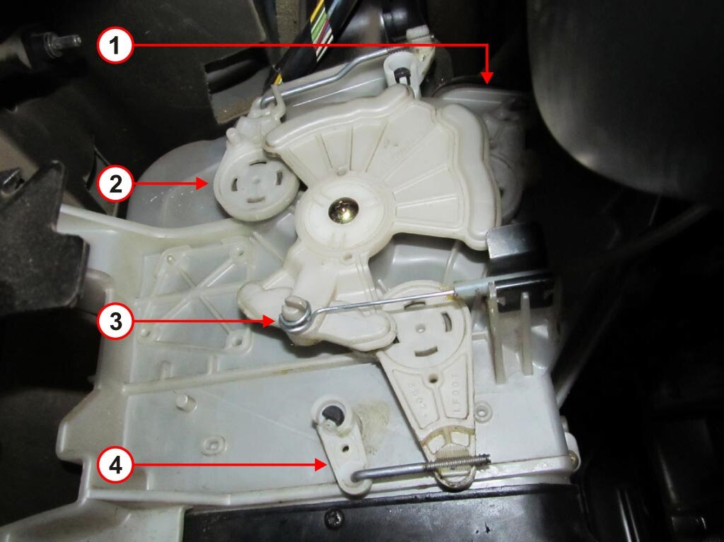Переключение заслонки печки. Тросик потока воздуха Тойота Королла 110. Форд Мондео 4 2.0 .заслонка тепло холод. Заслонкой потоков воздуха Тойота Королла 120. Заслонки печки Тойота Королла 120.