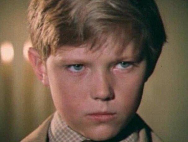 отрывок из фильма "Проданный смех" по мотивам книги Джеймса Крюса