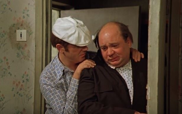 Что ж, ранее мы писали о небольшой подборке из мира советского кино, которое пересматриваешь с превеликим удовольствием.-3