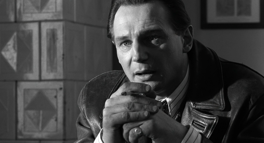 Schindler s list. Лиам Нисон Шиндлер. Список Шиндлера фильм 1993. Лиам Нисон список Шиндлера. Оскар Шиндлер актер.