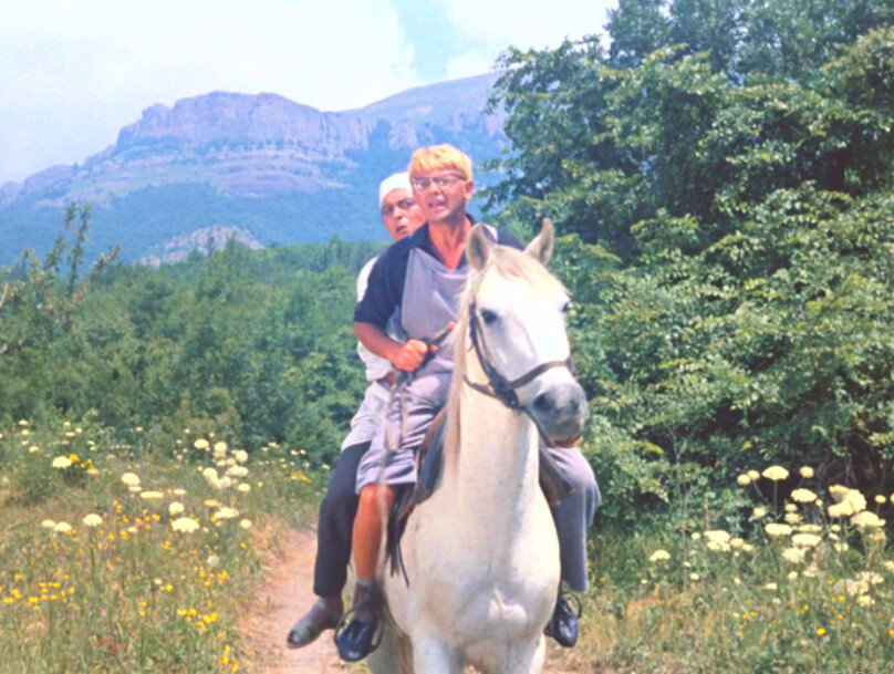 Кадр из фильма "Кавказская пленница"                                      