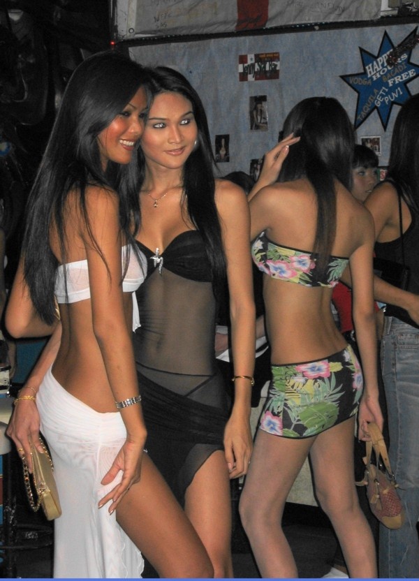  Ну, а пока ничего не поменялось, и все ночные бабочки на рабочих местах, начнем с главного: видов секс туризма в Тайланде, типовых обозначений, и с чего начинать первую поездку и подсчёта бюджета.  