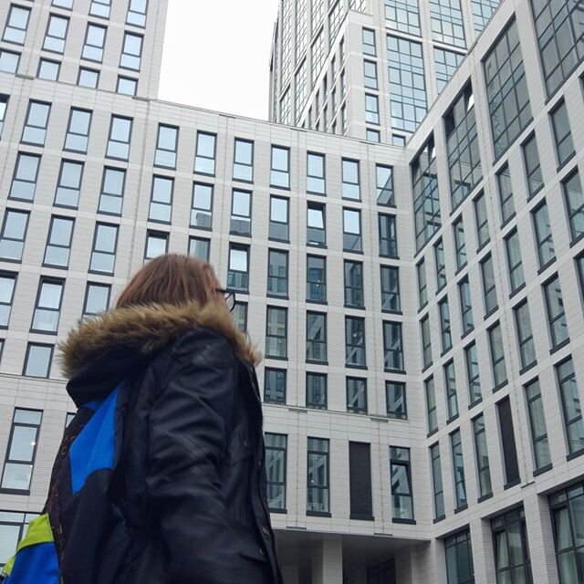 Ранее, я писала, что цифровая трансформация влияет на стратегические направления бизнеса. Теперь давайте рассмотрим, как она же влияет на профессию человека и его конкурентоспособность на рынке труда.