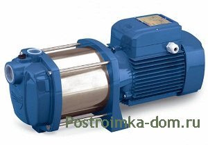 Но если вода находится на глубине ниже 9 м, то придется использовать глубинный насос для скважин или колодцев. Они отличаются между собой конструктивно, и насосы для колодцев имеют большие размеры, зато у них более приемлемая цена. Такие насосы способны поднимать воду с глубины более 20 м.