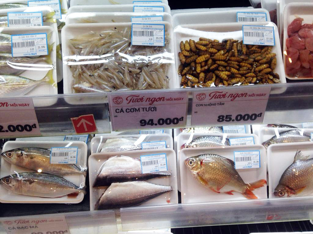 А это ассортимент рыбного отдела (смотри справа вверху))