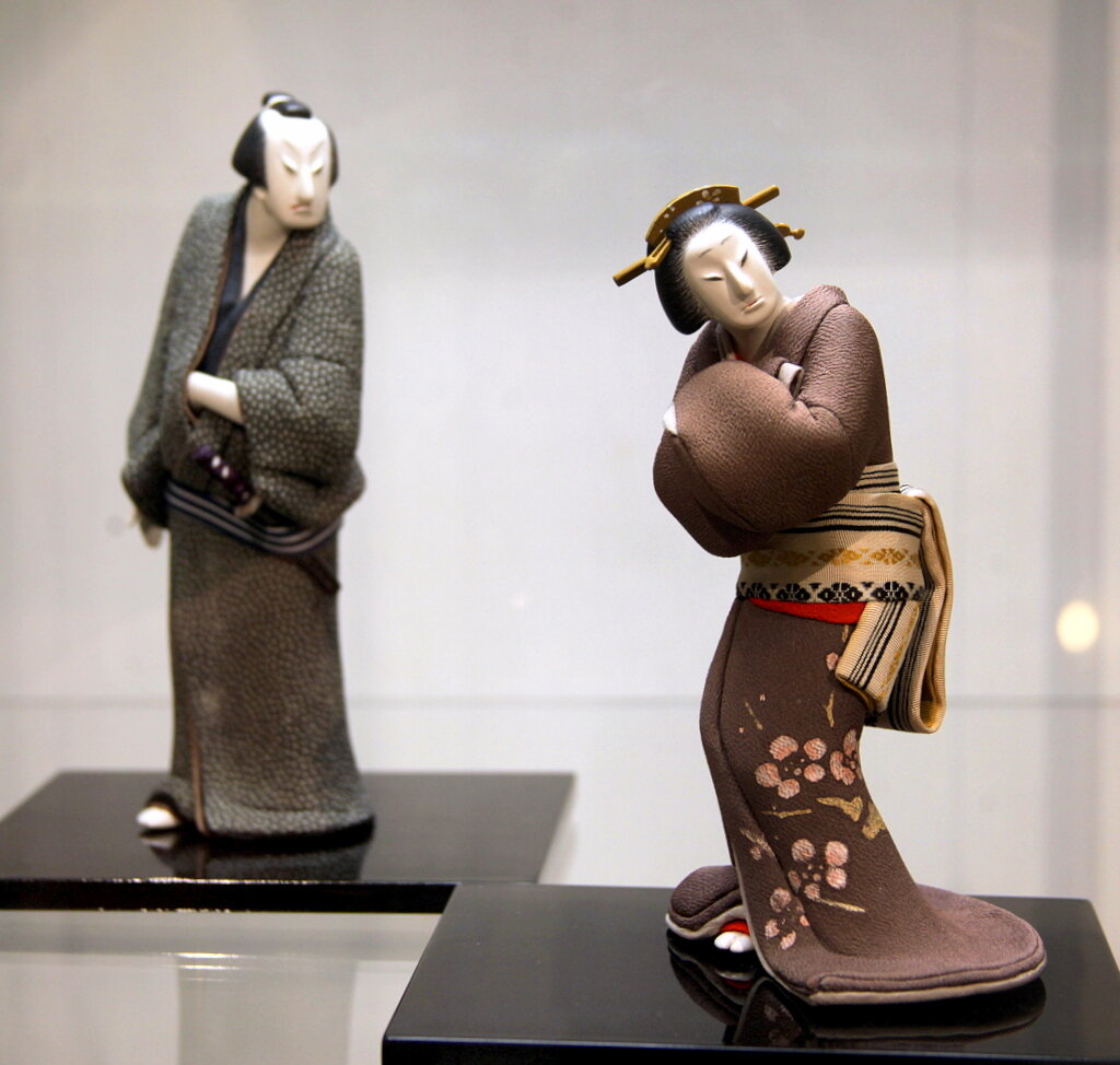  1970-1980 (Дерево, тосо, гофун, шелк)
