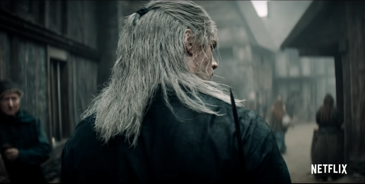 Авторский голос:  "Я помню, как услышал историю о ведьмаках"