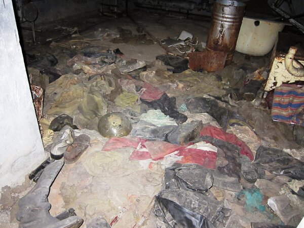 Нашли радиоактивный кусок одежды пожарных прямо на пороге больницы в Припяти