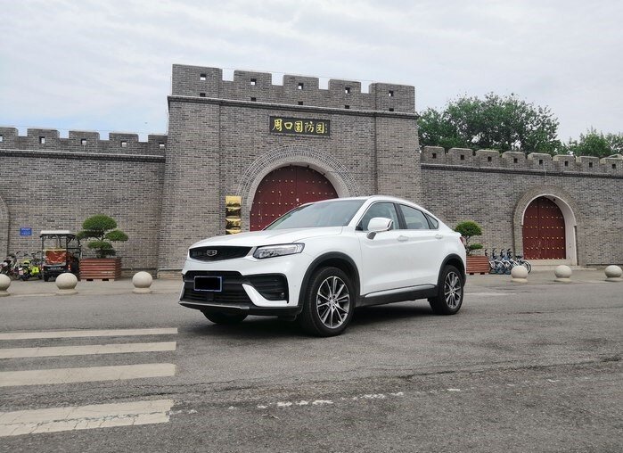 Вид спереди