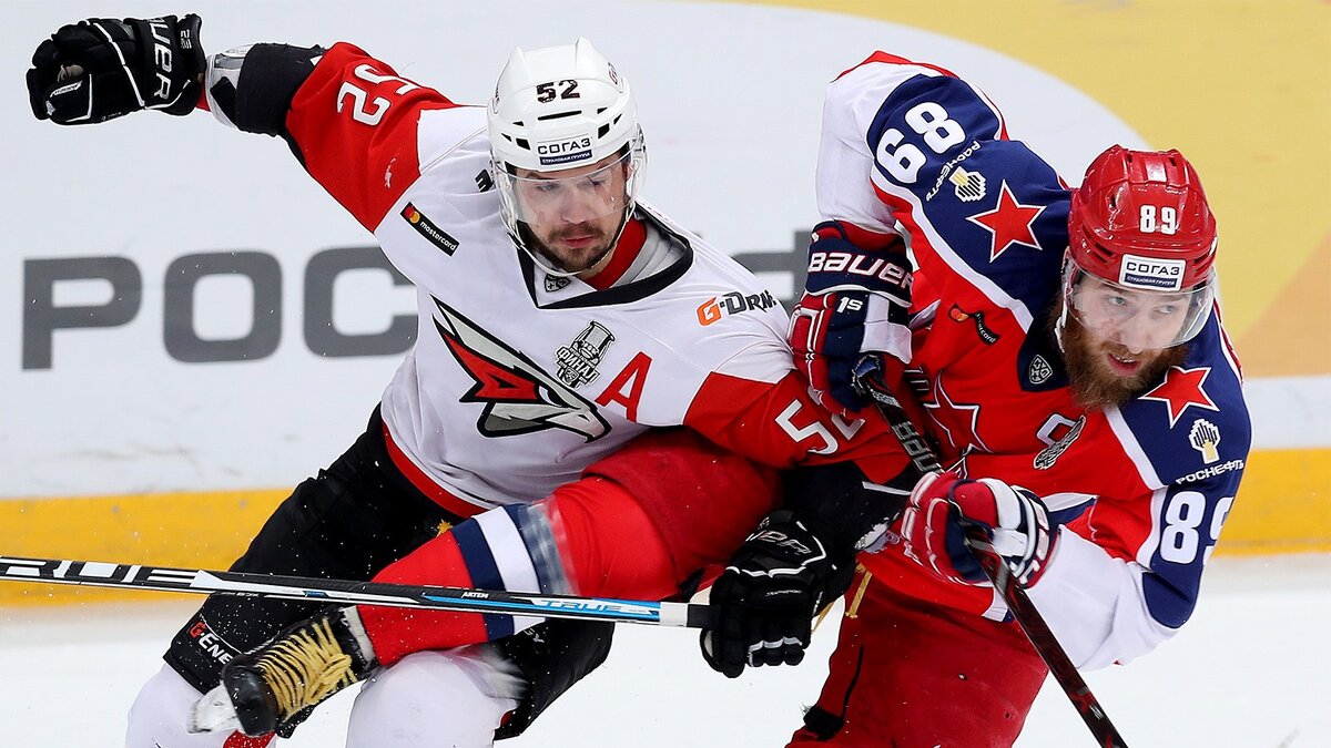 В равной борьбе сильнее оказались хоккеисты "Авангарда"