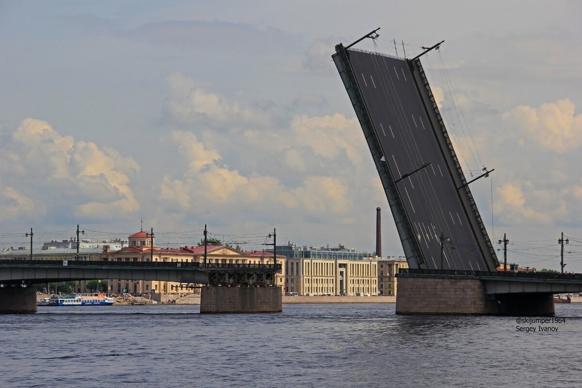 Решетка литейного моста в санкт петербурге