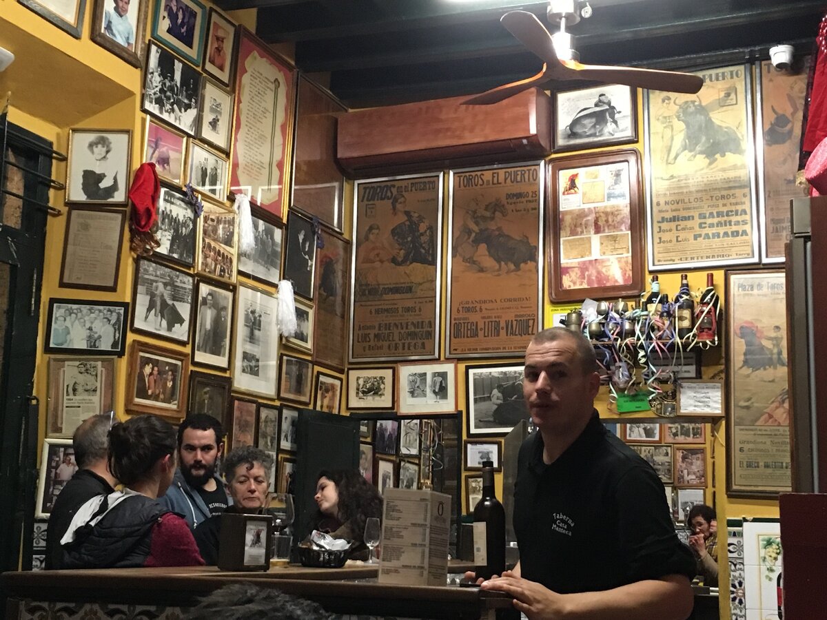 Таверна Casa Manteca (Испания.Кадис), фото автора