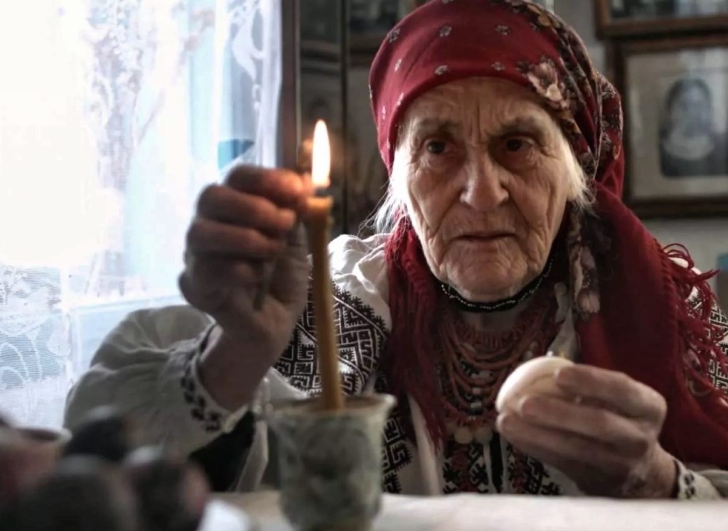 Бабушка колдунья.