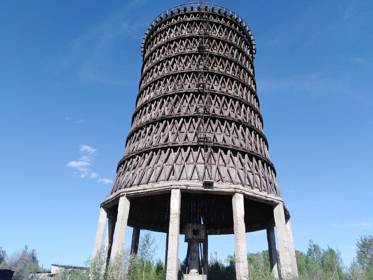 Градирня Шухова в Североуральске