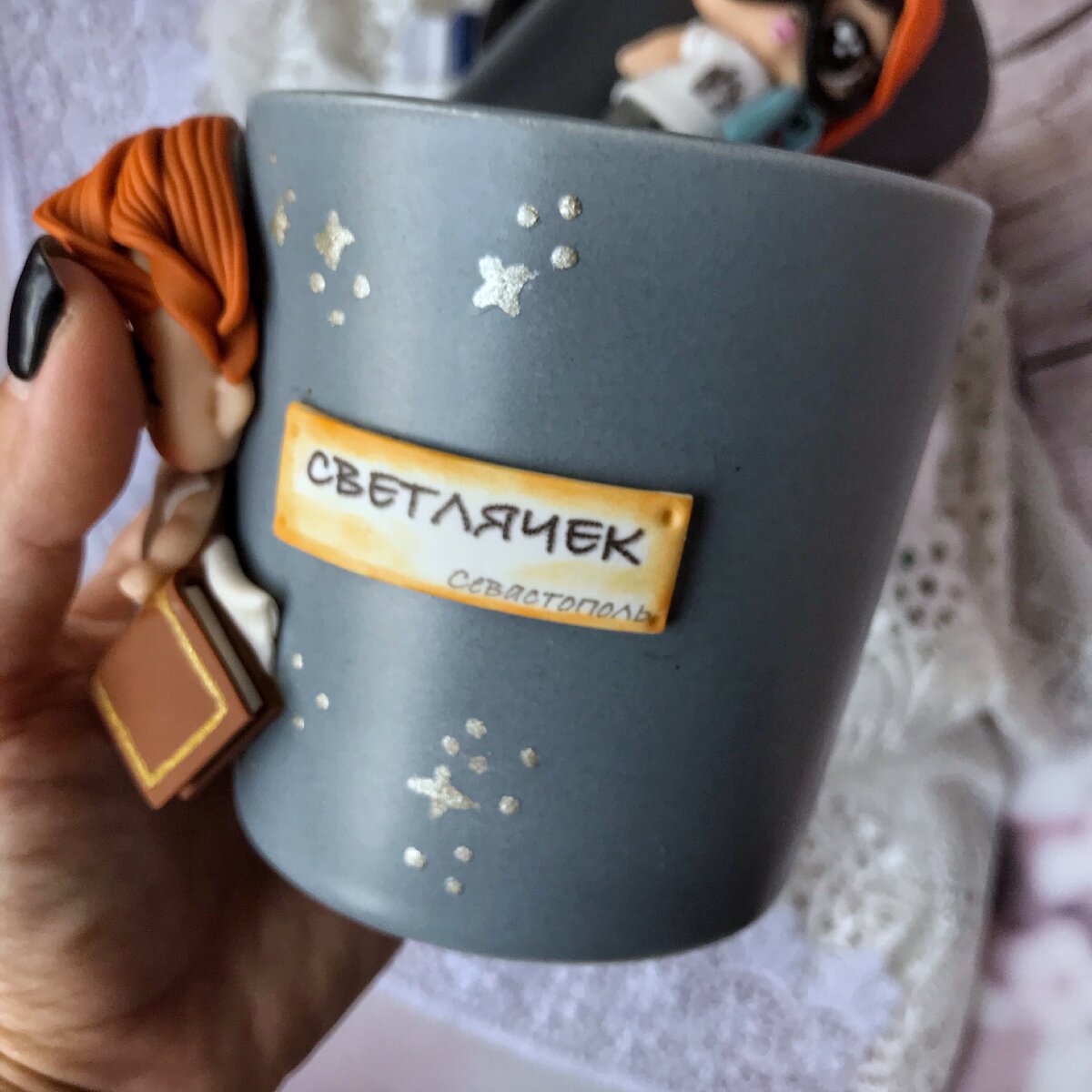 Надпись на полимерной глине