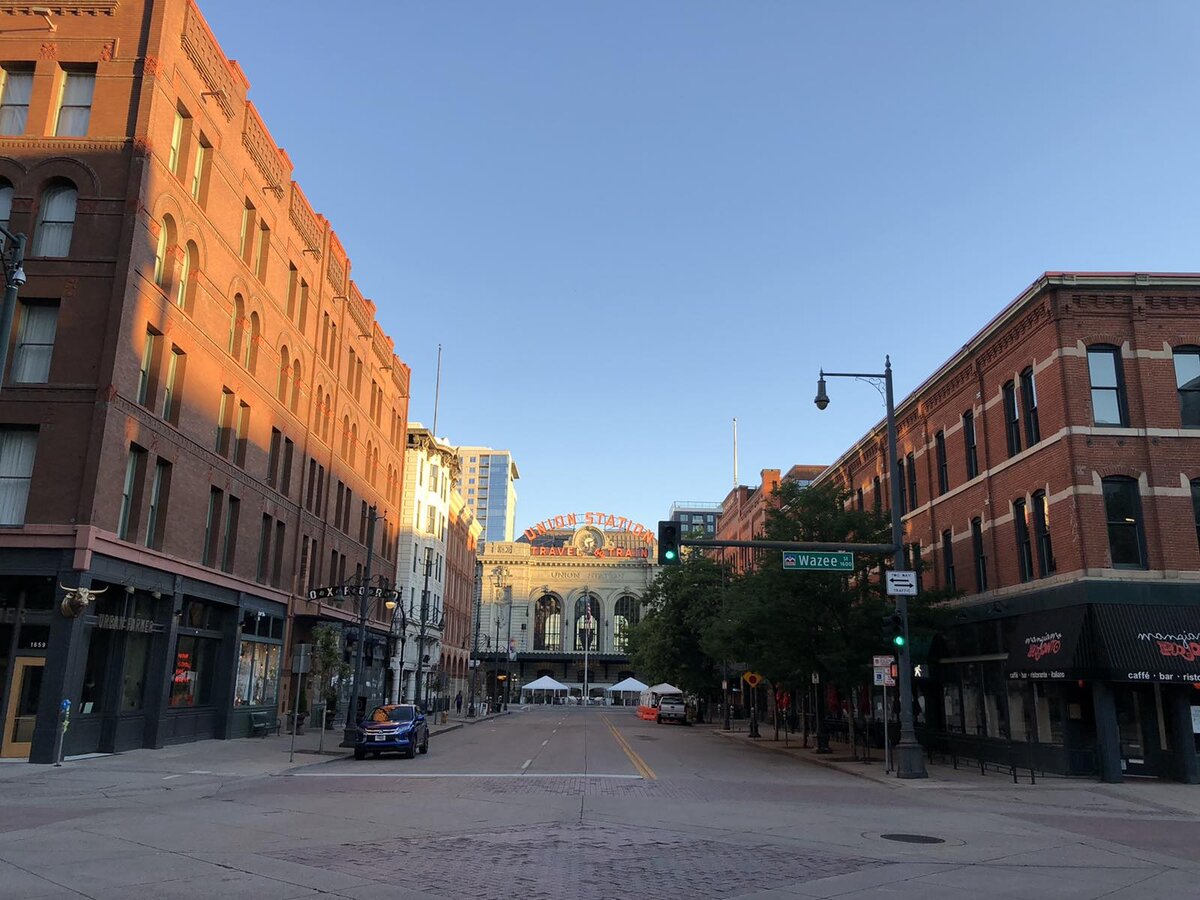 вокзал Денвера - именно сюда приходят поезда с аэропорта