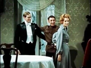 Кадр из фильма "Дни Турбиных"