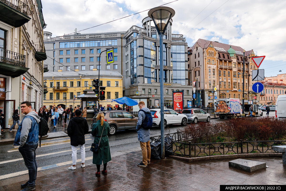 Каким был и каким стал Санкт-Петербург. 8 сравнительных фотографий центра  города, сделанных с одной точки | Путешествия и всего по чуть-чуть | Дзен