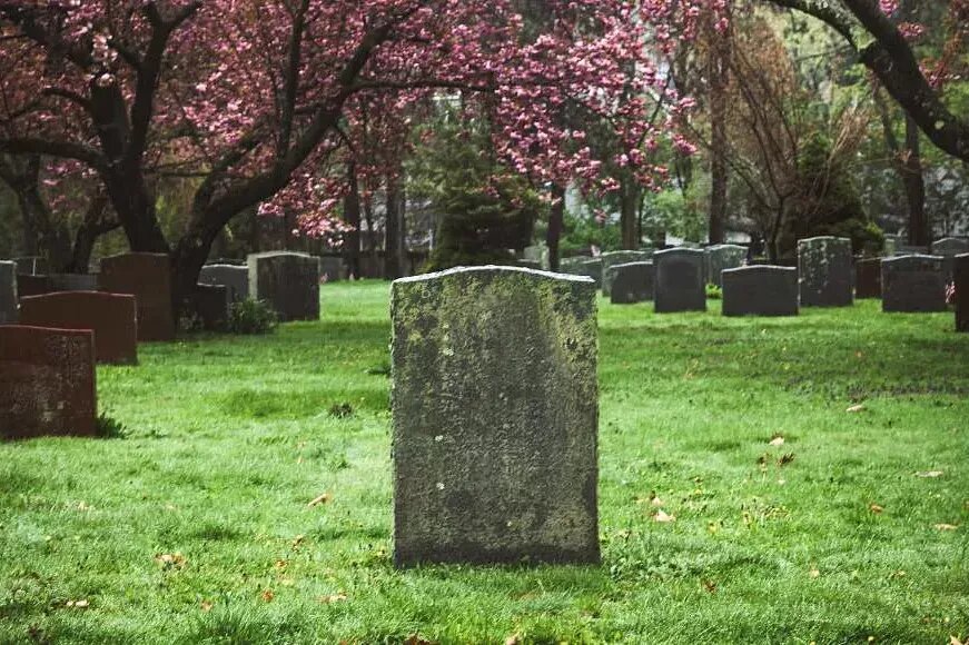     Что происходит с телом человека после смерти?