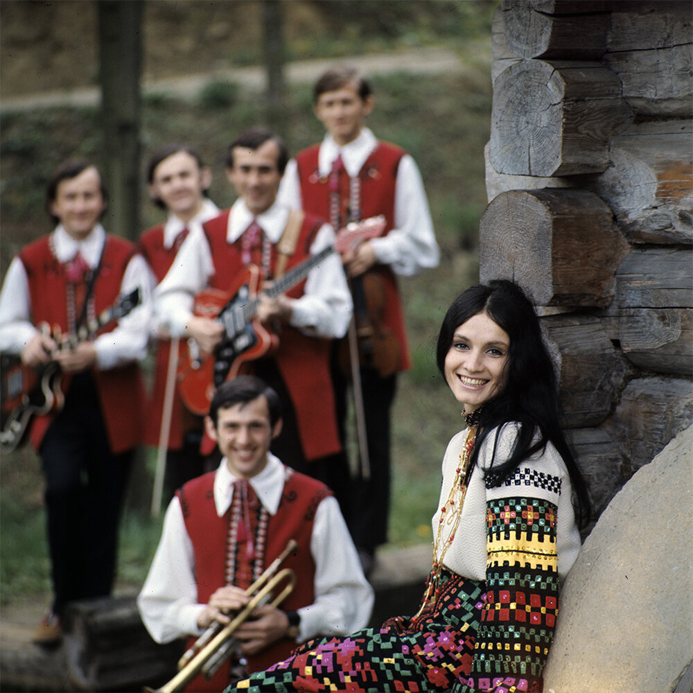    Украинская эстрадная певица София Ротару и ансамбль «Червона рута». 1973 г. Фото:  РИА Новости/ Б. Криштул