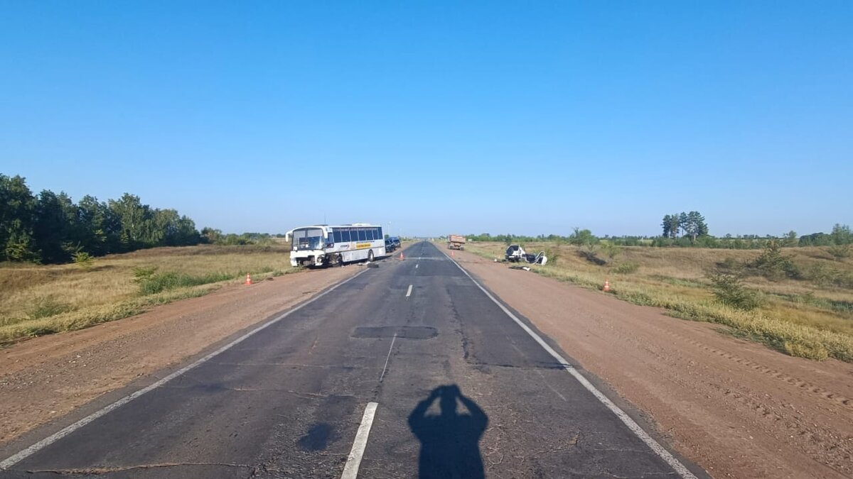    «Нива» в хлам. Под Бузулуком в лобовом ДТП с автобусом пострадали два человека Белов Михаил Александрович