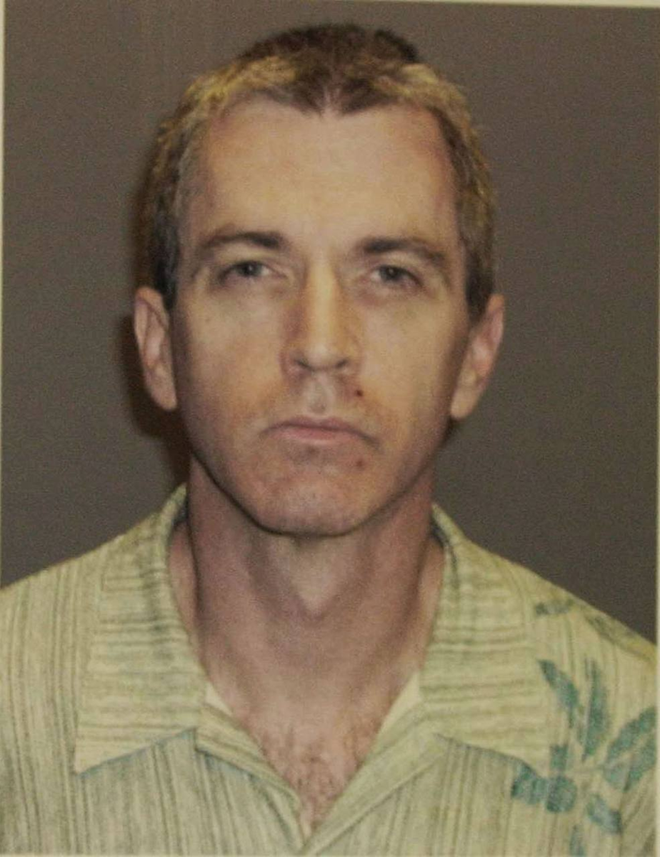 Лицо киллера. Лицо киллера. Лицо киллера. Подростки убийцы в масках. Убийца в маске снимает маску.