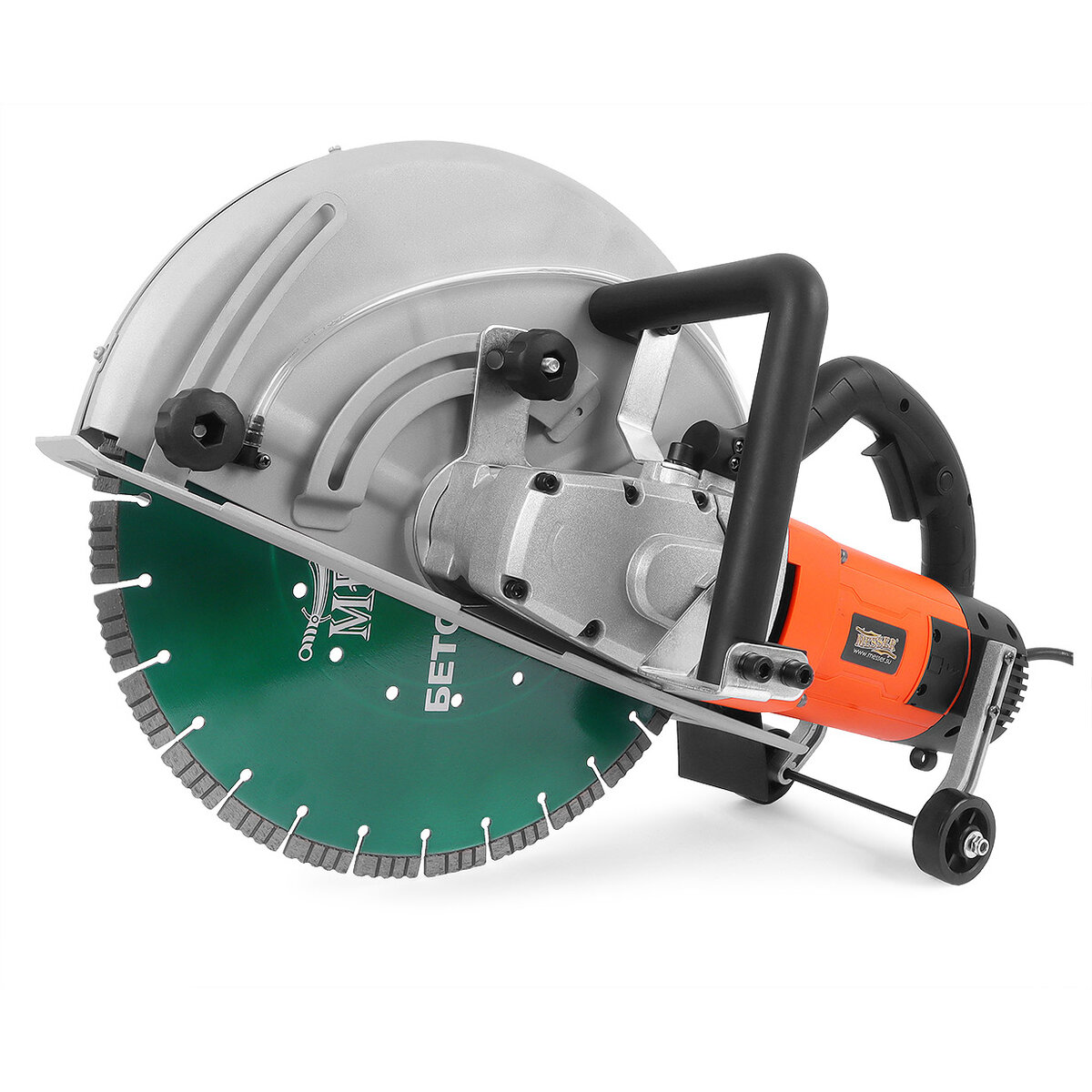 Бетонорез имеет регулировку глубины реза