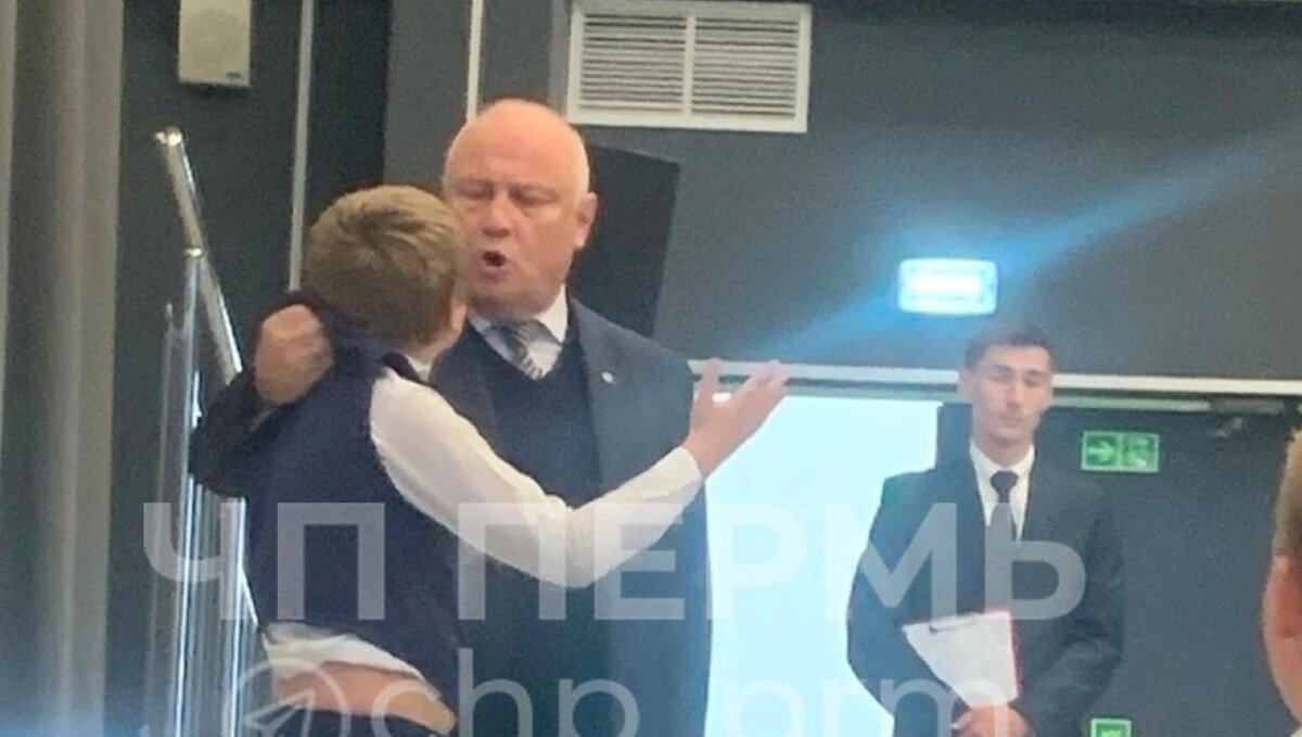     Департамент образования администрации города проводит проверку случившегося.