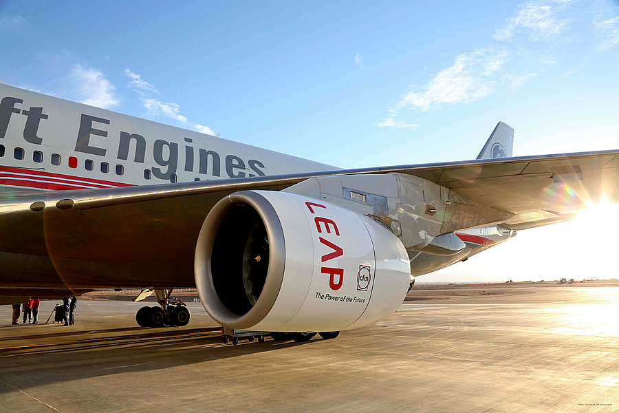 Силовой установкой выбран турбореактивный двухконтурный (турбовентиляторный) двигатель CFM International LEAP-1C; позже будет добавлен агрегат китайской разработки