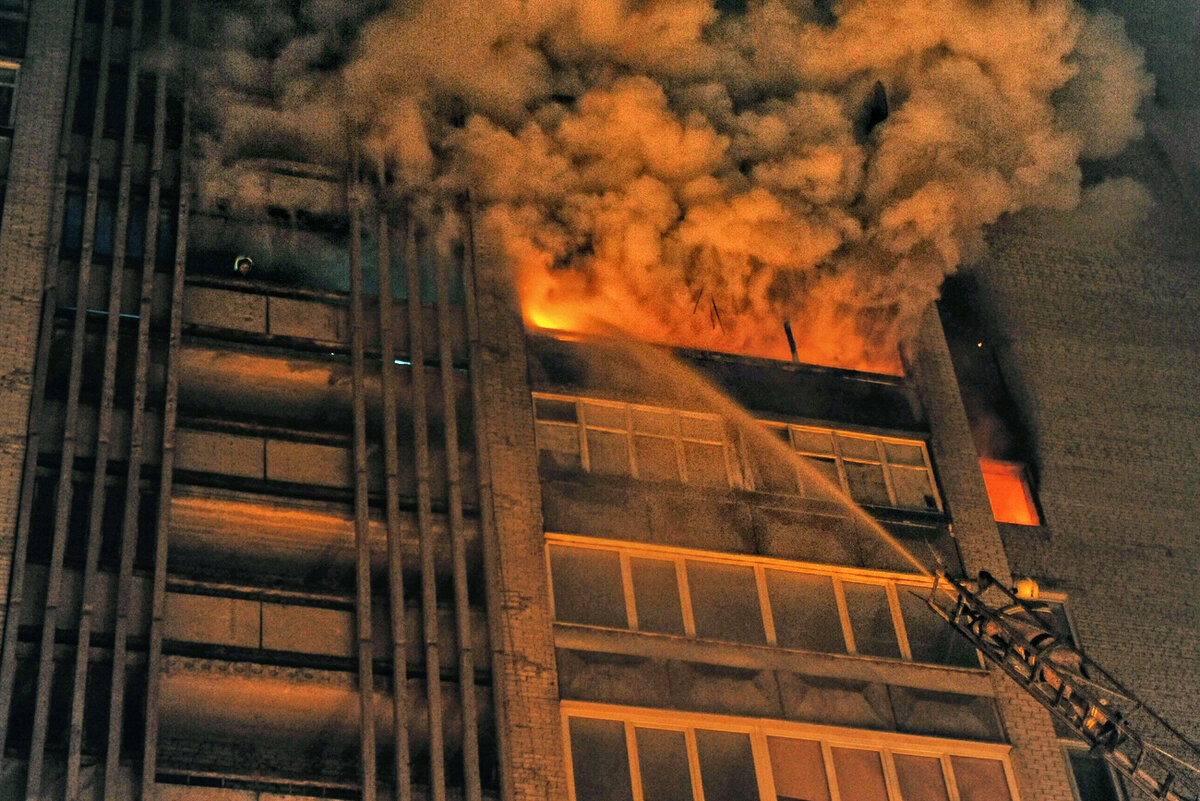 Картинки пожар в жилом доме