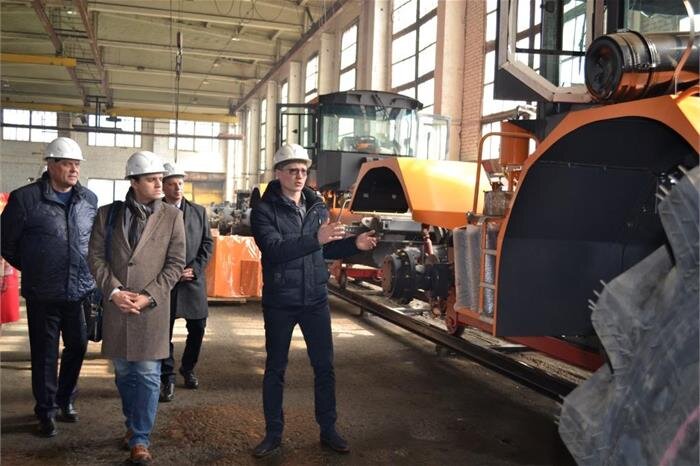 Аптеки в троицке новая москва. Можно ли работать в троицке. Тракторный завод в троицке челябинская область. Аптеки в троицке новая москва. Можно ли работать в троицке.